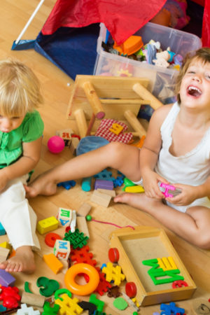 children-playing-with-blocks